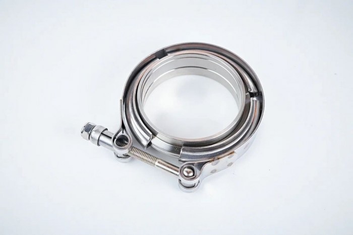 khomut-v-band-76-c-flantsami-iz-nerzhaveiushchei-stali-1